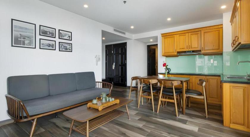 J&B Hotel & Apartment Дананг Экстерьер фото
